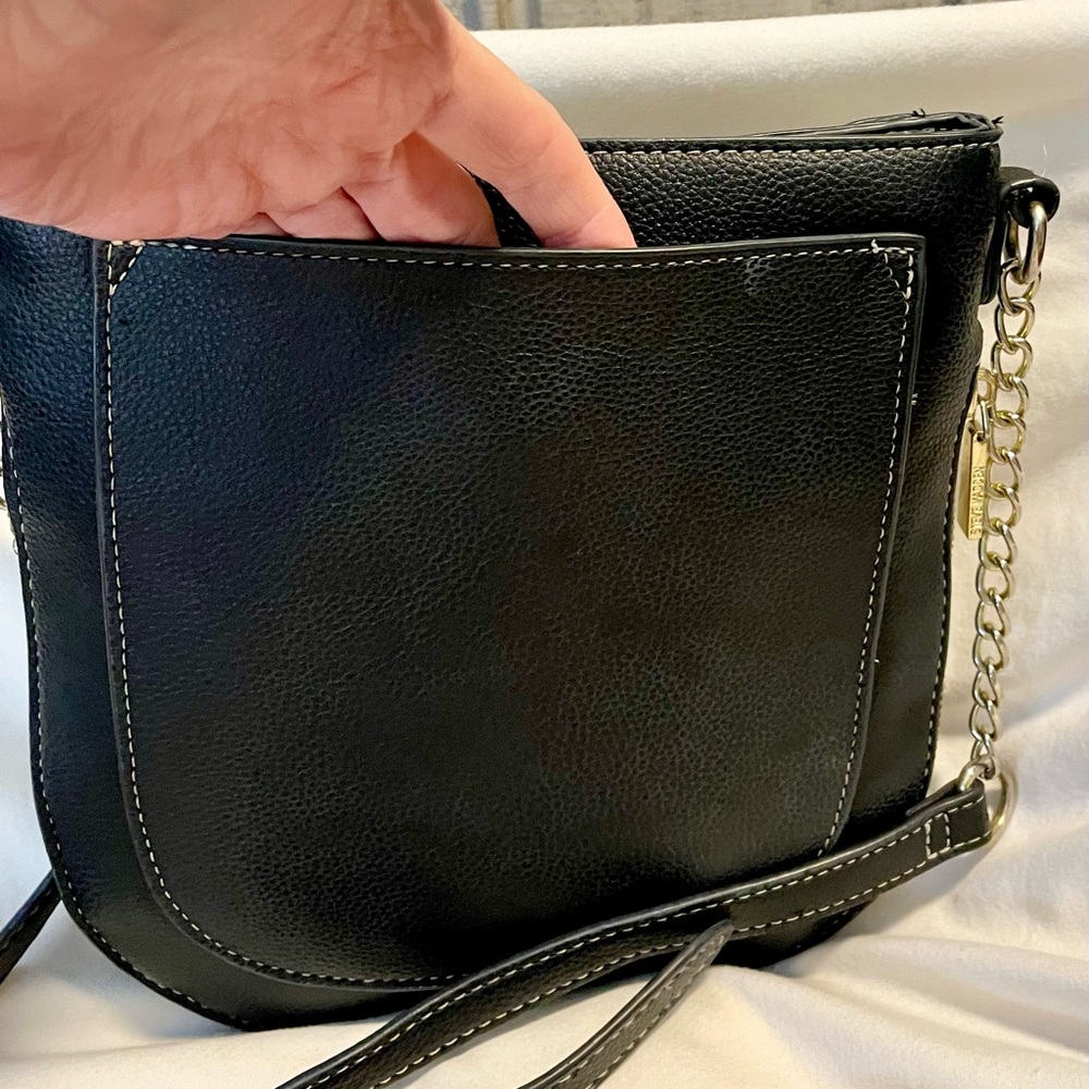 *EUC* Steve Madden Crossbody Bag - Black - SM Logo - Leather - 9.5” x 9” x 2.5” - Picture 3 of 14